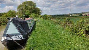 Mooring in the wiggles